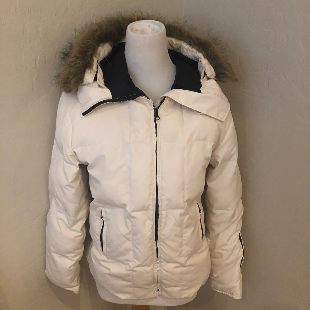 Roots winter jacket white size S/P